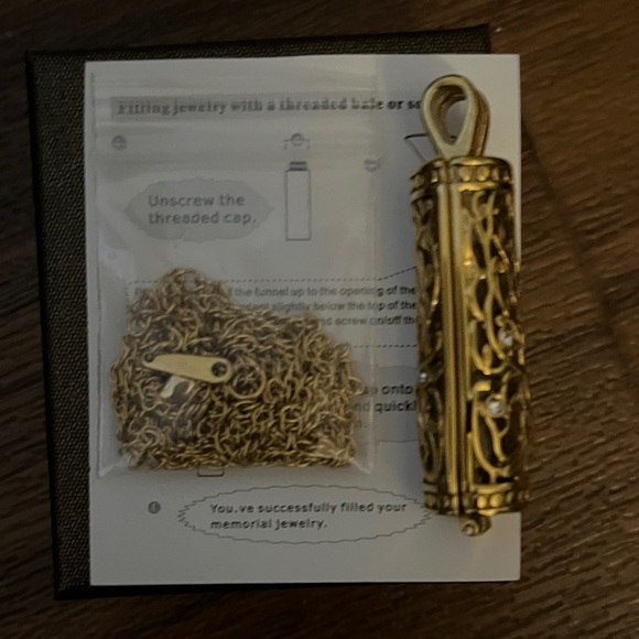 sajwo memoriam jewelry Jewelry - NEW without tags in box SHAJWO Wearable Memorial Necklace Cremation Jewelry